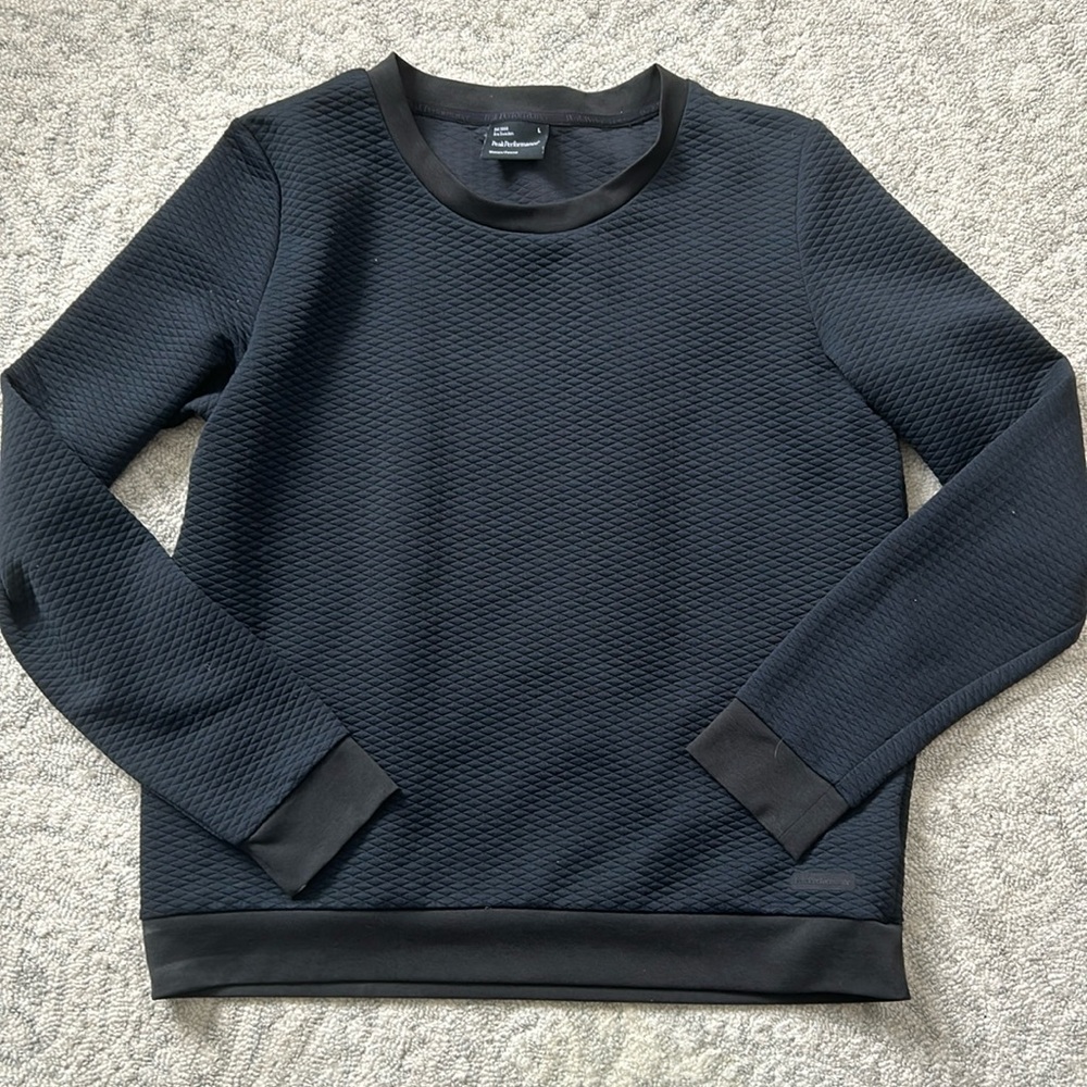 Woman's Peak Performance Black Crewneck Sweater Size Large